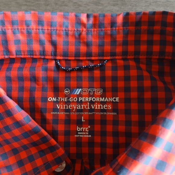 Vineyard Vines NWOT Size L - Picture 4 of 4